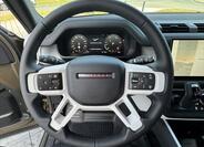 Land Rover Defender 9