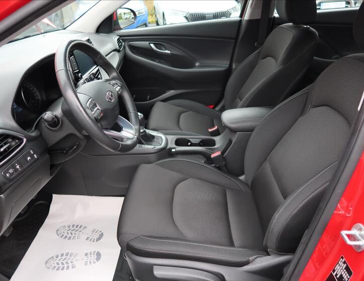 Hyundai i30 12