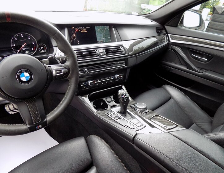 BMW Řada 5 25