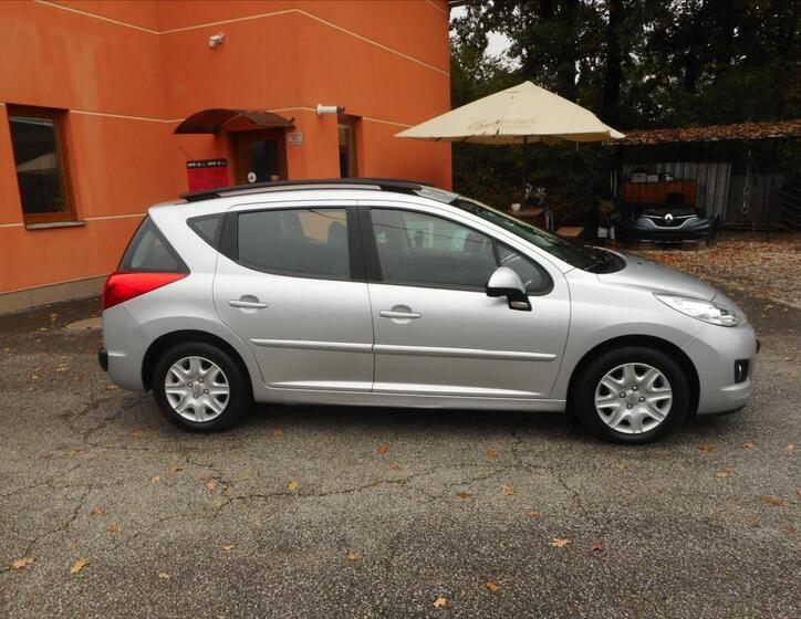Peugeot 207 4