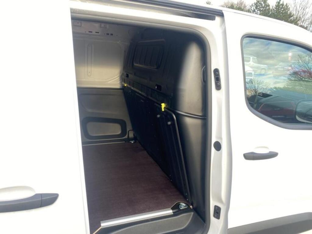 Toyota ProAce City 11