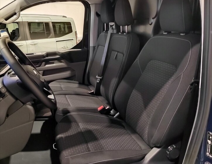 Ford Transit Custom 19