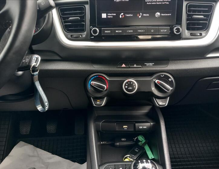 KIA Stonic 11