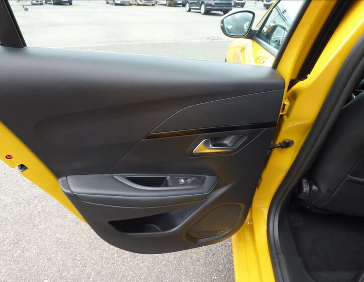 Peugeot 208 39