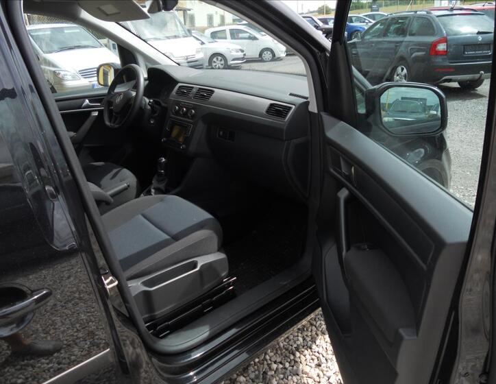 Volkswagen Caddy 18