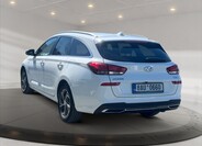 Hyundai i30 4