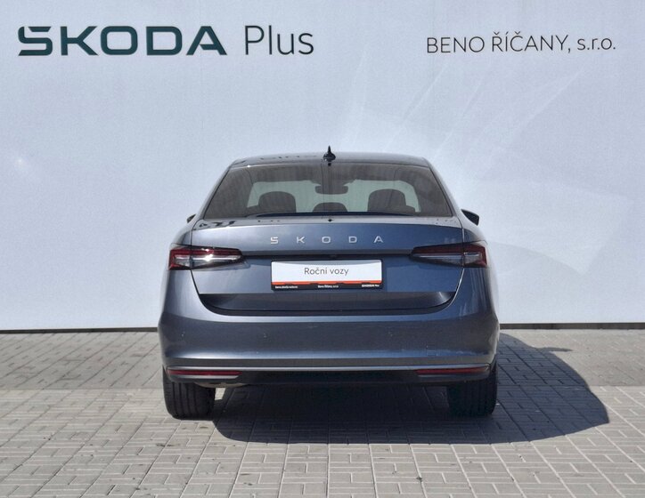 Škoda Superb 17