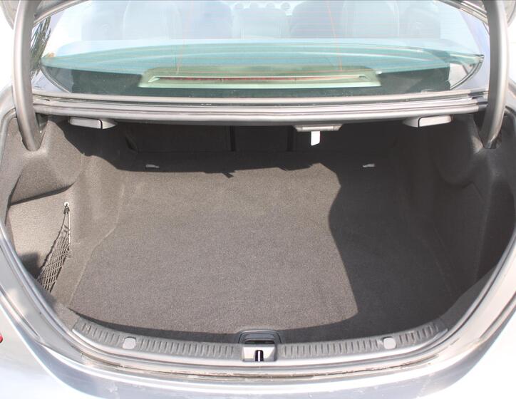 Mercedes-Benz Třídy E 12