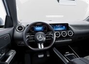 Mercedes-Benz GLA 9