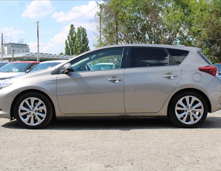 Toyota Auris 8