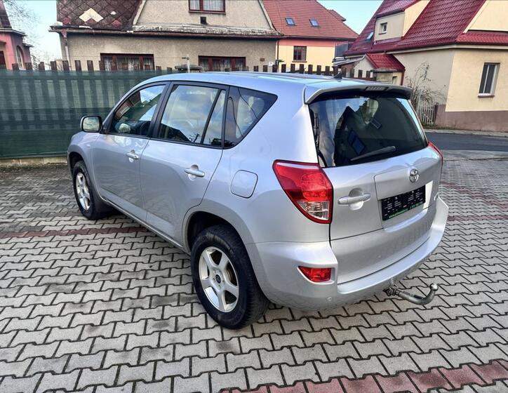 Toyota RAV4 7