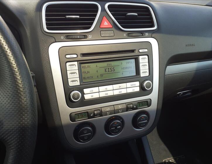 Volkswagen EOS 11