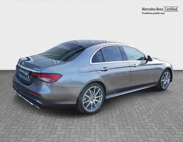 Mercedes-Benz Třídy E 5