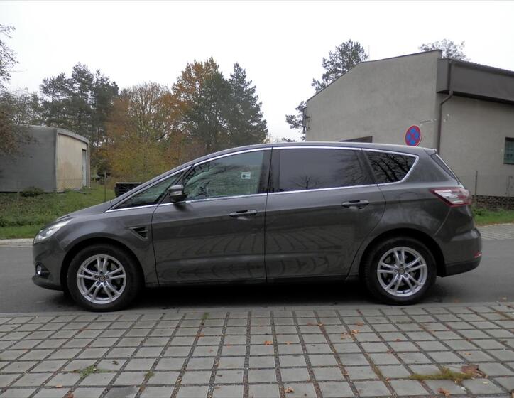 Ford S-MAX 6