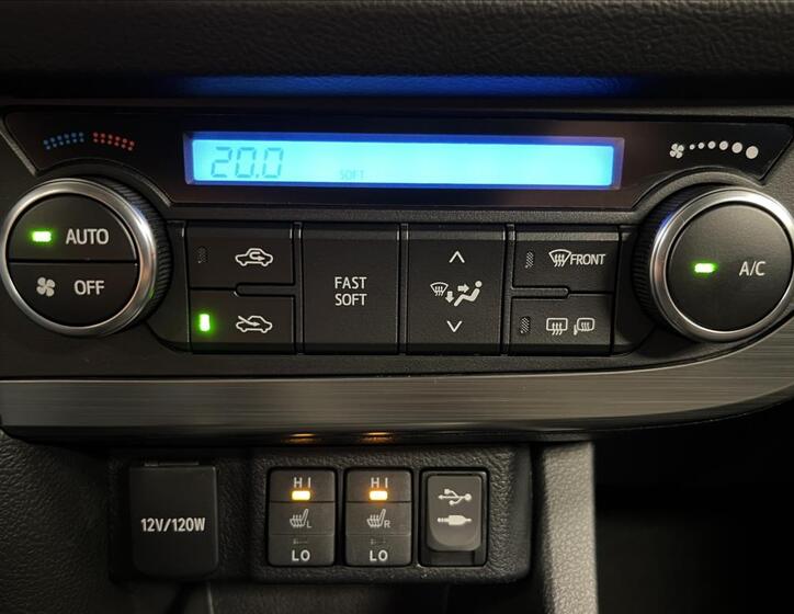 Toyota Auris 6