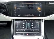 Audi A8 41
