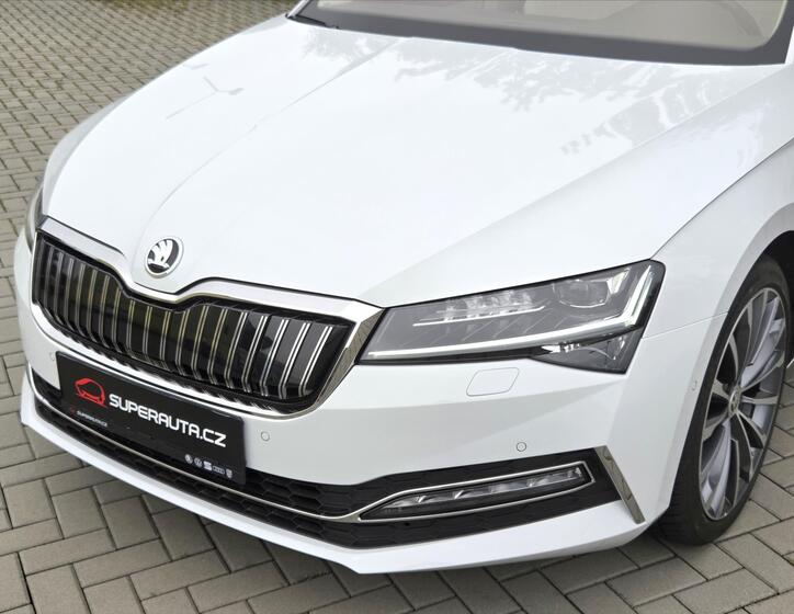 Škoda Superb 24