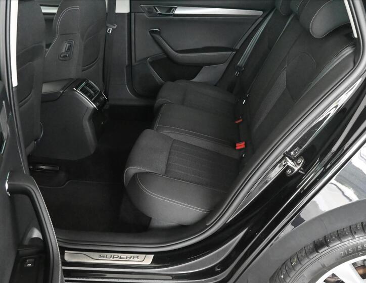 Škoda Superb 10