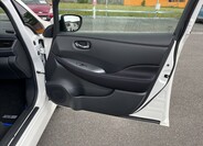 Nissan Leaf 44