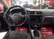 Volkswagen Golf 16