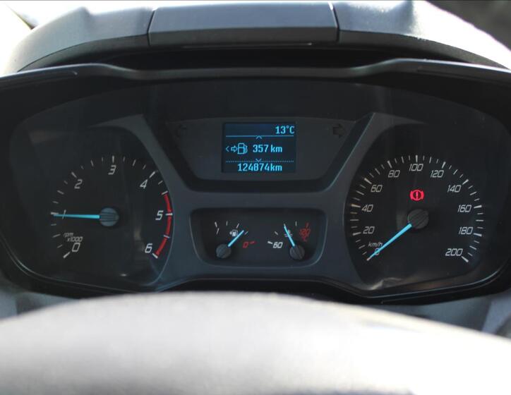 Ford Tourneo Custom 14