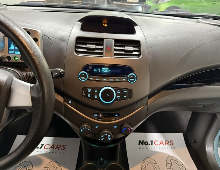 Chevrolet Spark 18