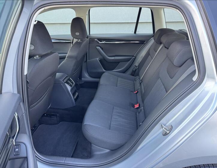 Škoda Octavia 19