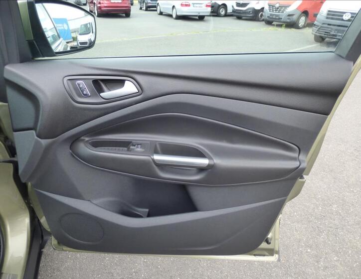 Ford Kuga 42