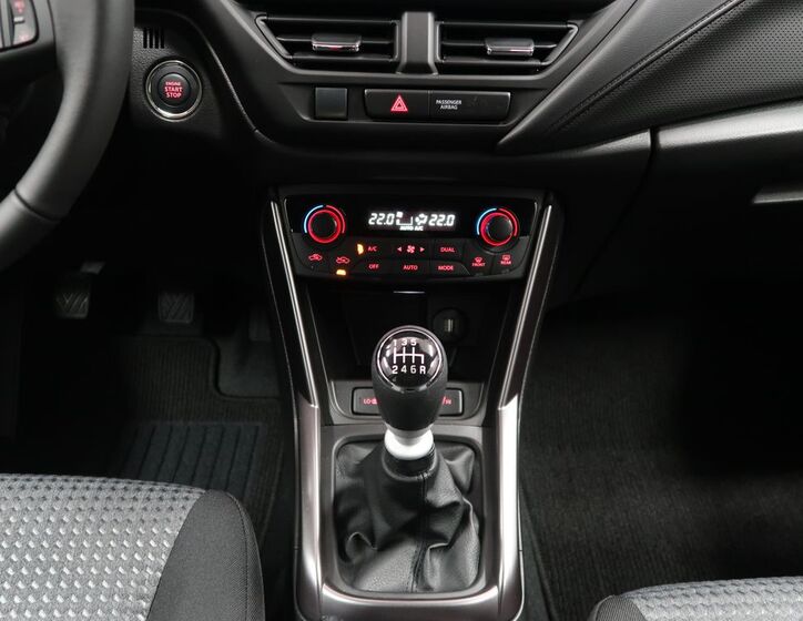 Suzuki S-Cross 11