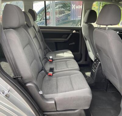 Volkswagen Touran 26