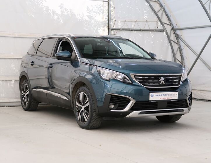 Peugeot 5008 4
