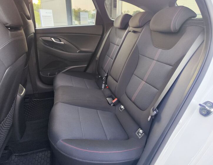 Hyundai i30 13