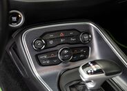 Dodge Challenger 14