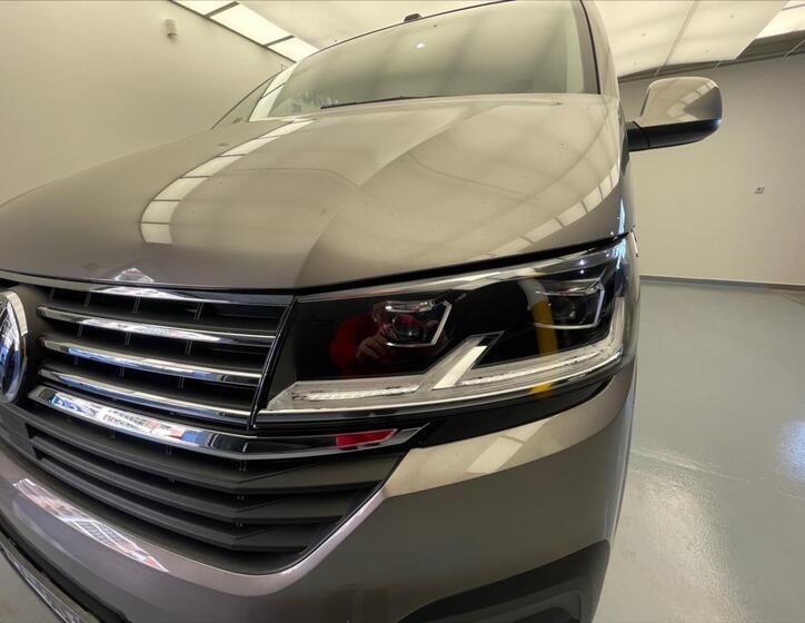 Volkswagen Caravelle 14