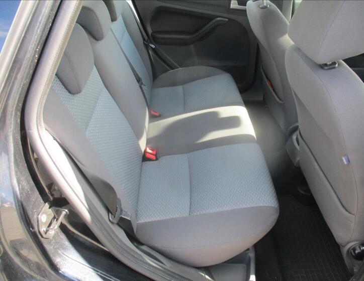 Ford Focus 11