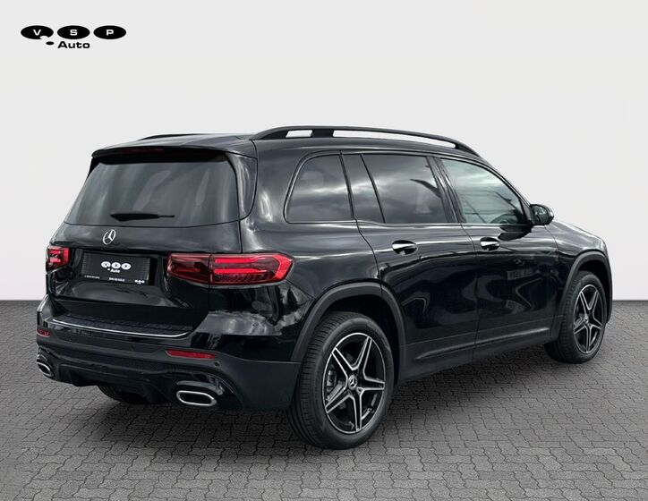 Mercedes-Benz GLB 5
