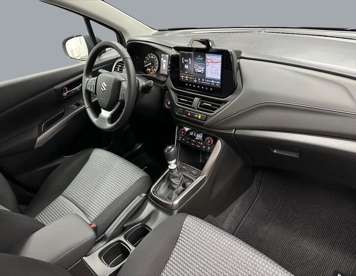 Suzuki S-Cross 14