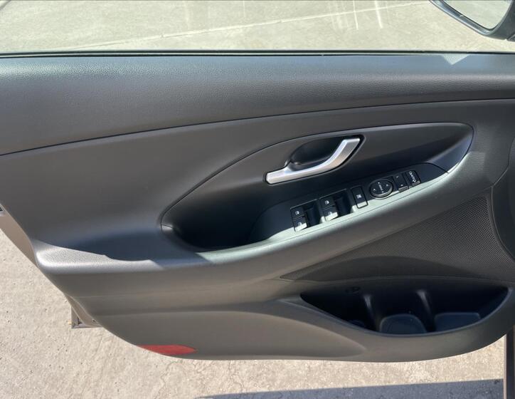 Hyundai i30 10