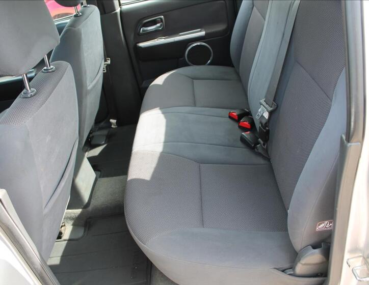 Isuzu D-Max 8