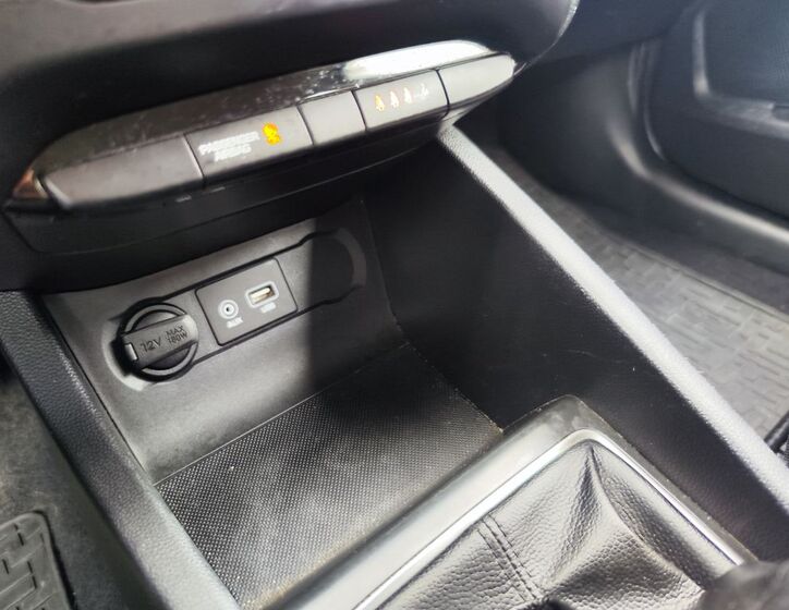 Hyundai i20 16