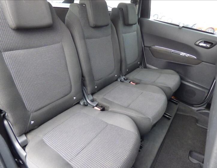 Peugeot 5008 34