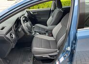 Toyota Auris 13