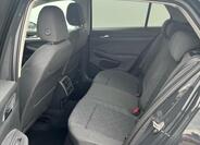 Volkswagen Golf 13