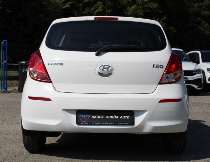 Hyundai i20 6
