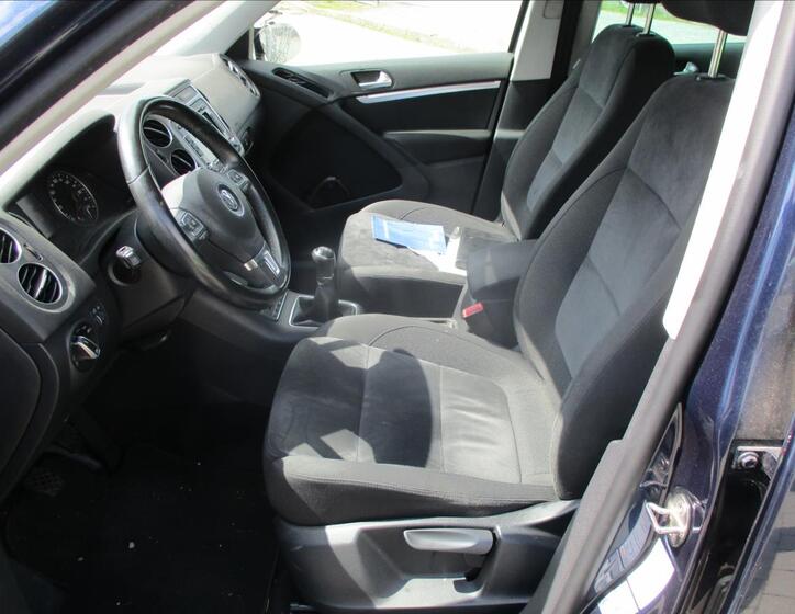 Volkswagen Tiguan 7