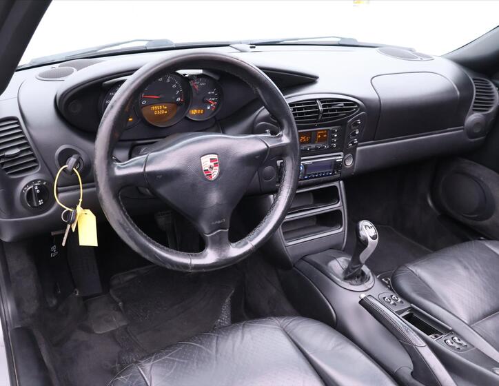 Porsche Boxster 32