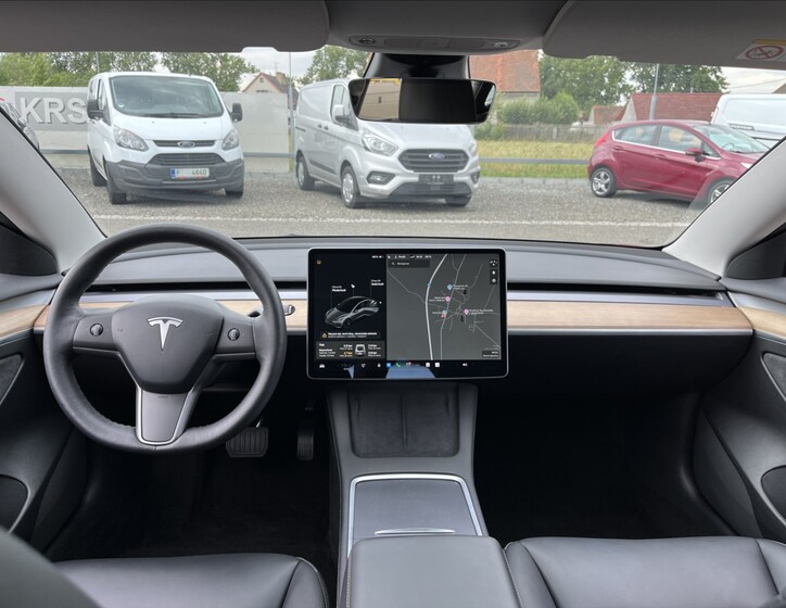 Tesla Model 3 19