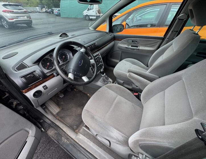 Ford Galaxy 5