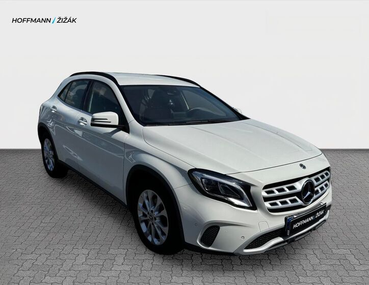 Mercedes-Benz GLA 3