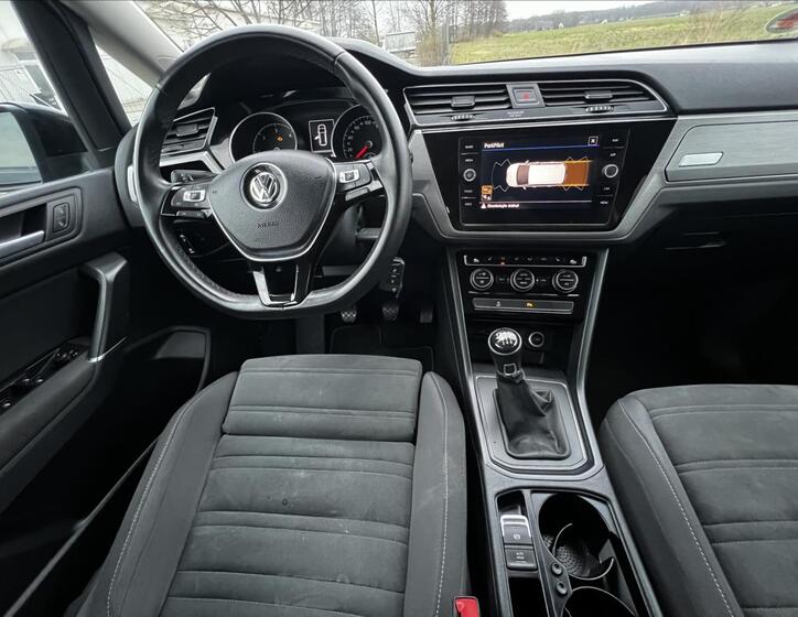 Volkswagen Touran 17